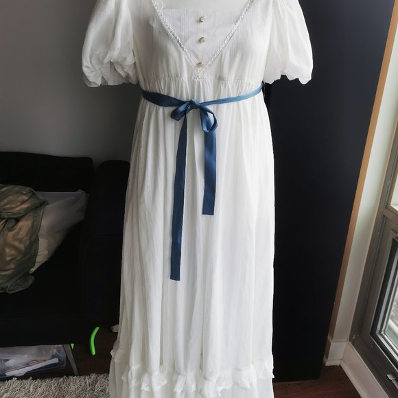 White Regency Dress with Sash - Picture 3 of 4